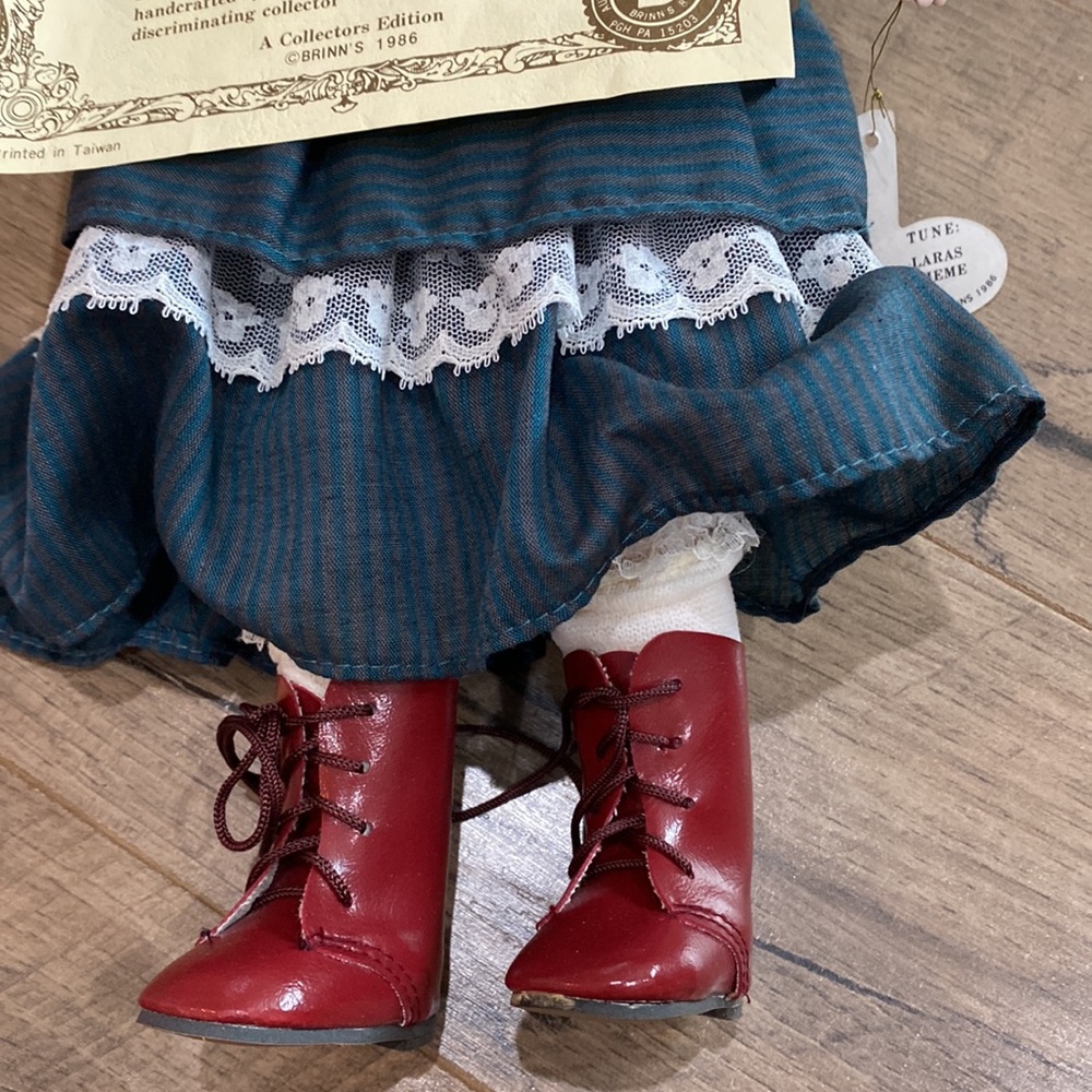 Doll - Picture 5 of 7